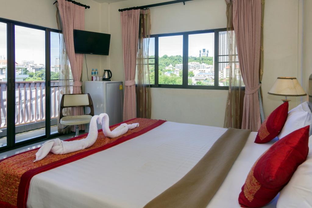 Royal Q & D Suites Pattaya Exteriér fotografie