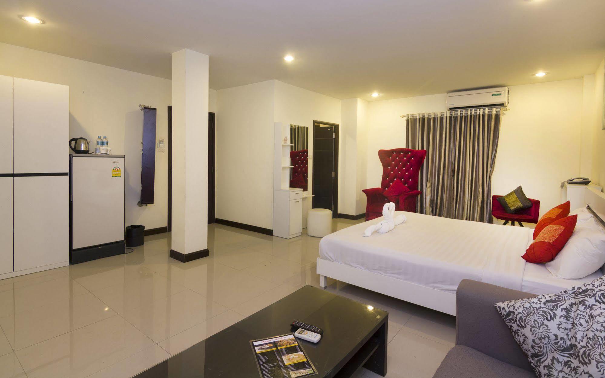 Royal Q & D Suites Pattaya Exteriér fotografie