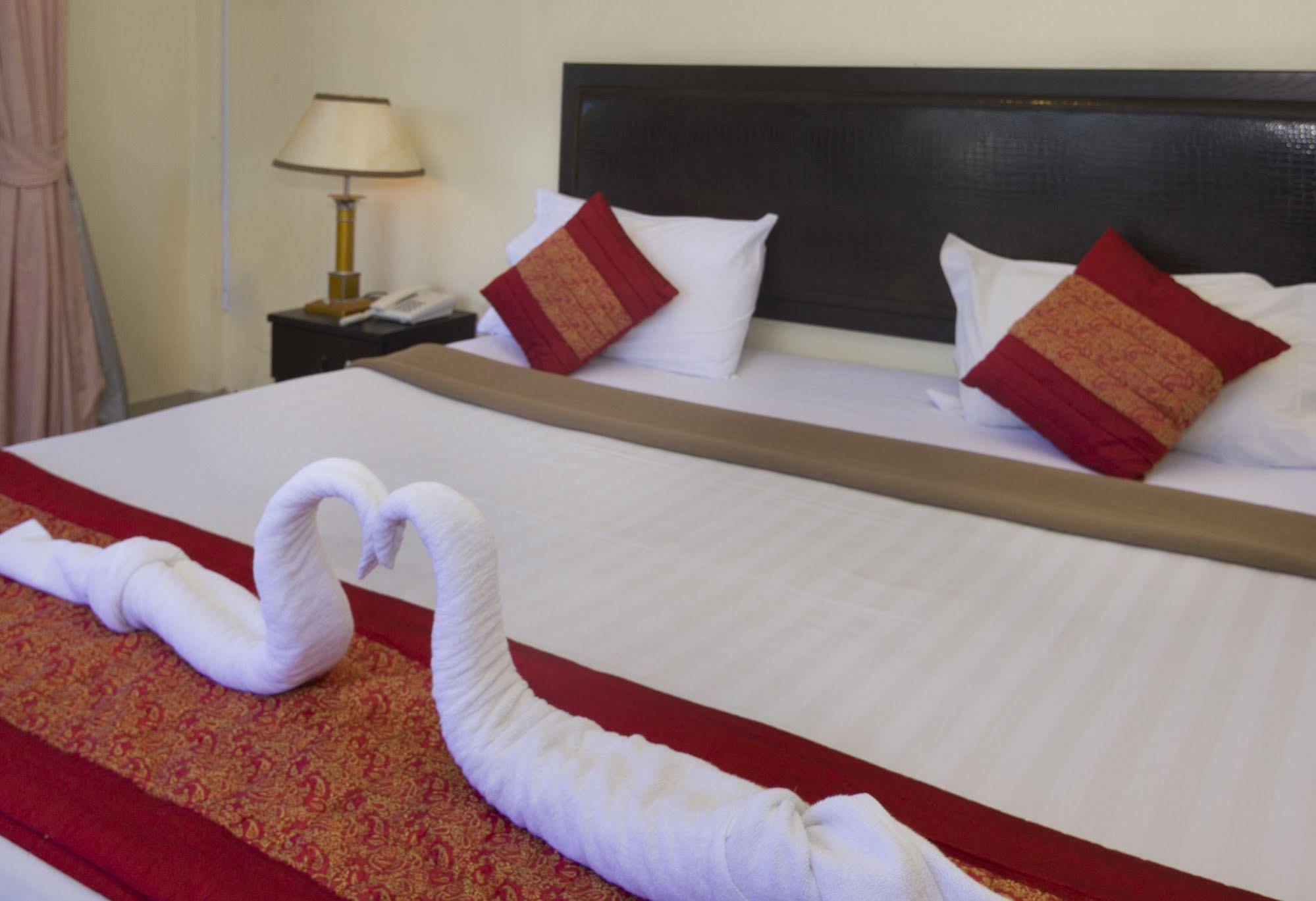 Royal Q & D Suites Pattaya Exteriér fotografie