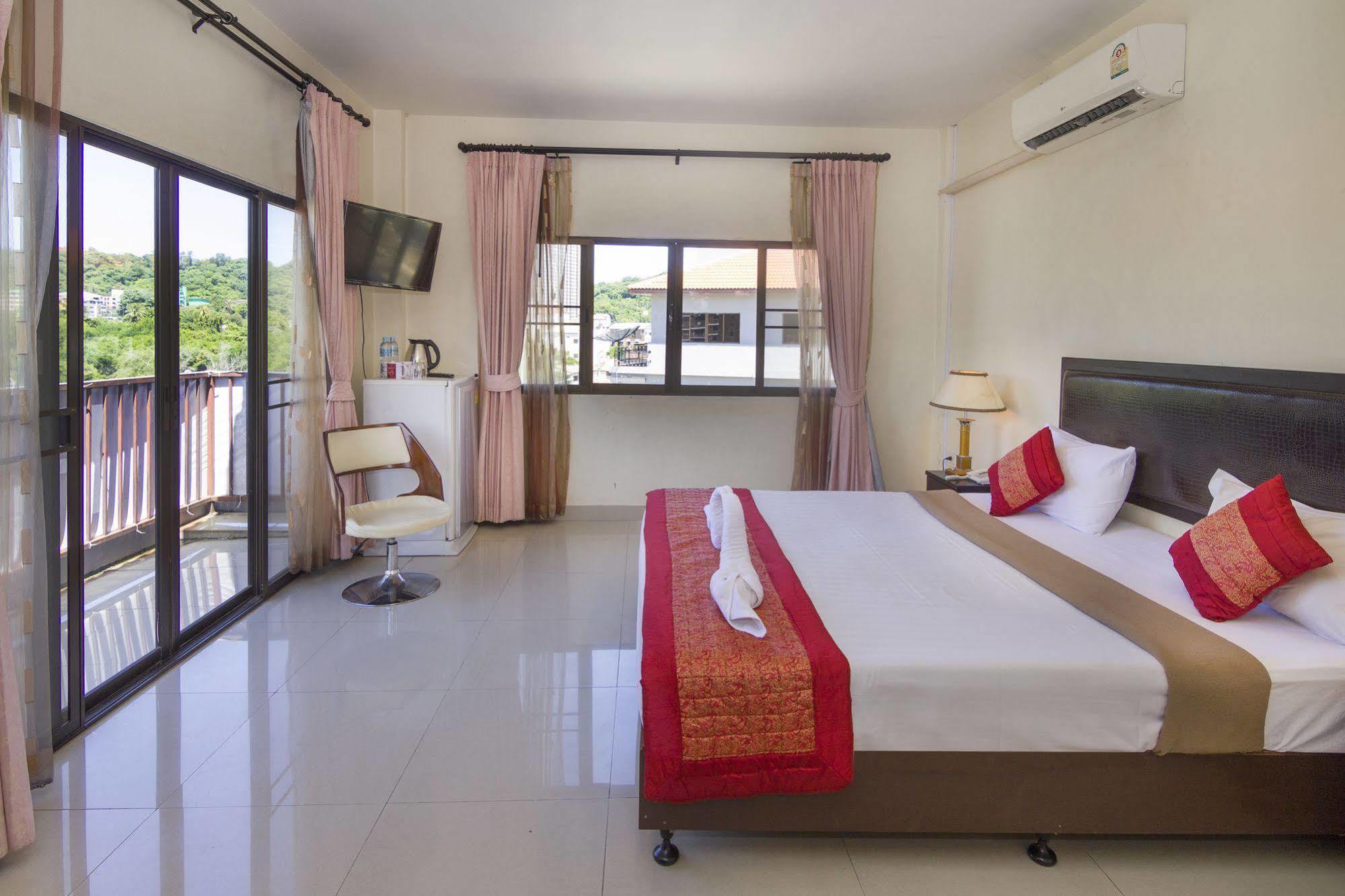 Royal Q & D Suites Pattaya Exteriér fotografie