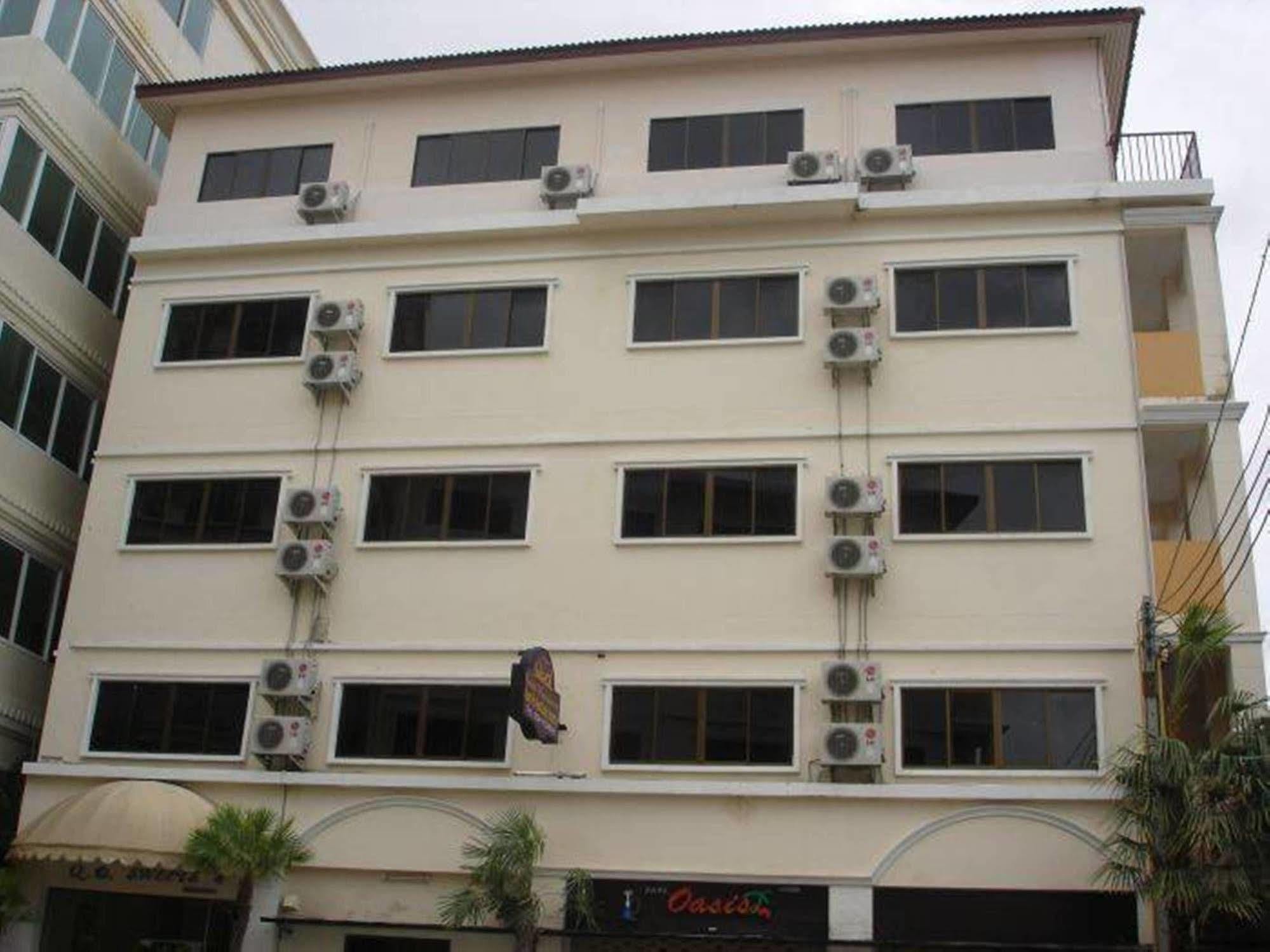Royal Q & D Suites Pattaya Exteriér fotografie